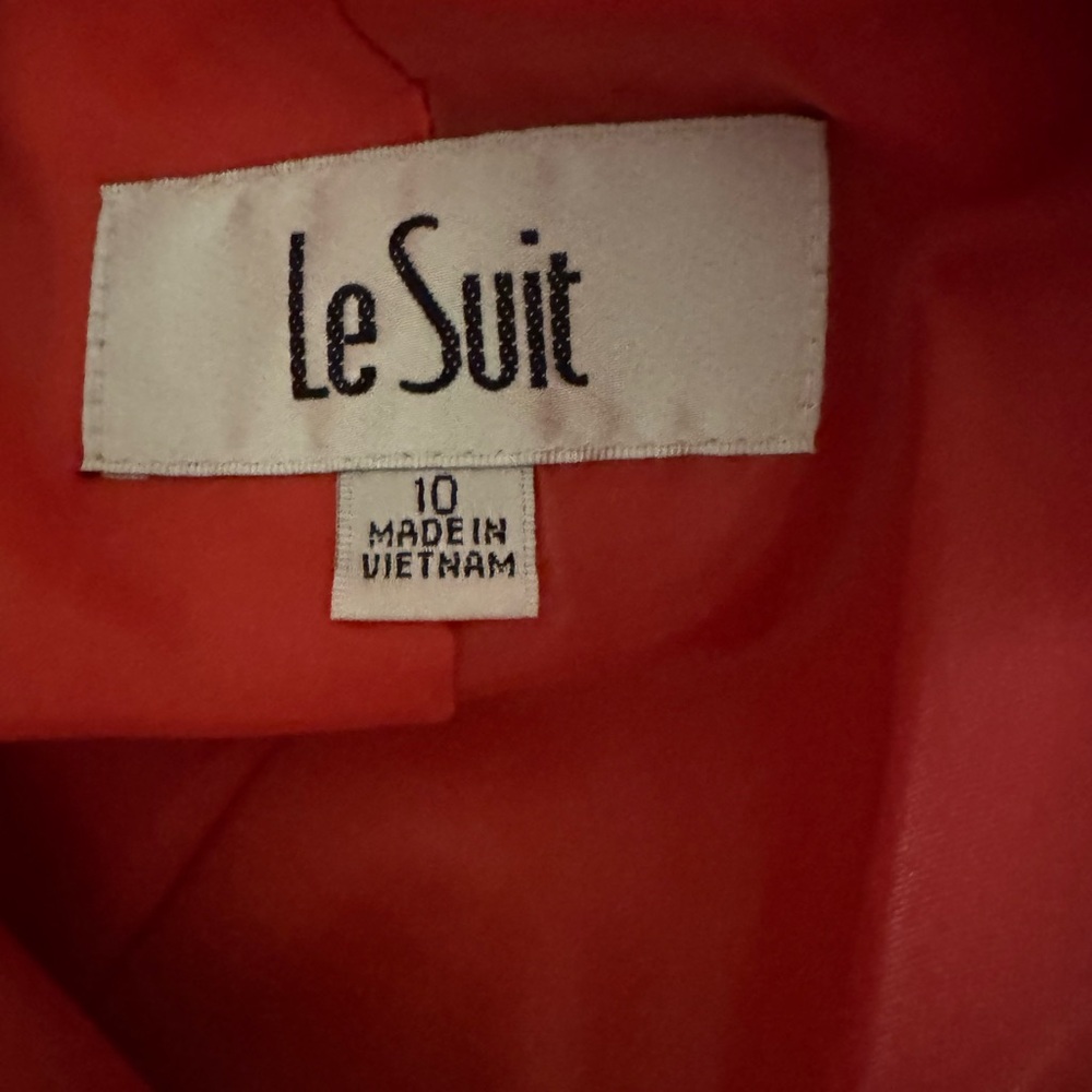 2 pc Le Suit Vibrant mango Blazer and skirt suit size 10 - Picture 3 of 6